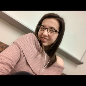 Meet your Posher, Hannah